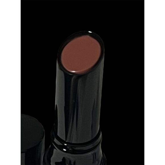 Saie Lip Blur Matte Lipstick Nouveau Blurring Effect 2.5g - Picture 9 of 16